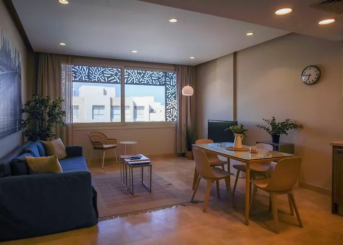 Mangroovy Front - 1 Bedroom - Free & Pool Access *