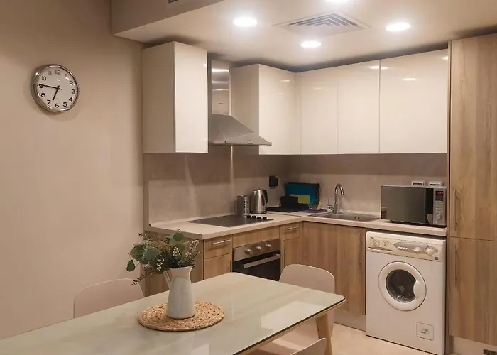 Mangroovy Front - 1 Bedroom - Free & Pool Access *