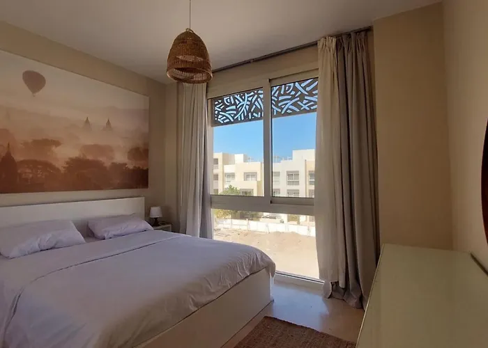 Mangroovy Front - 1 Bedroom - Free & Pool Access